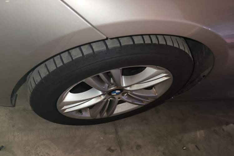 Used BMW 3 Series 2017 320Li Fashion Model Left Front Wheel Hub