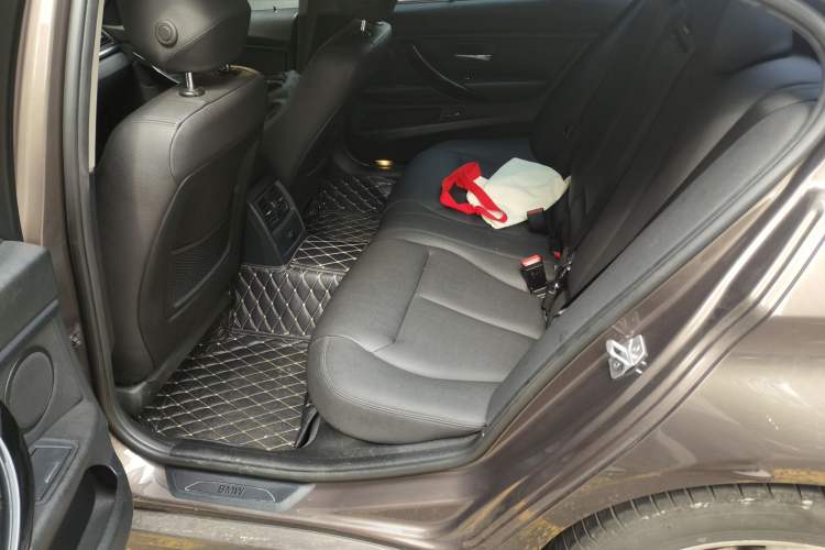Used BMW 3 Series 2017 320Li Fashion Model Left Rear Seat