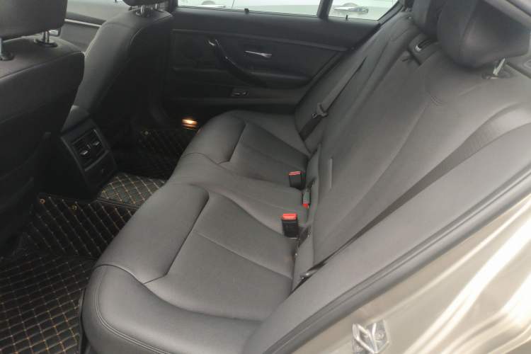 Used BMW 3 Series 2017 320Li Fashion Model Left Rear Seat