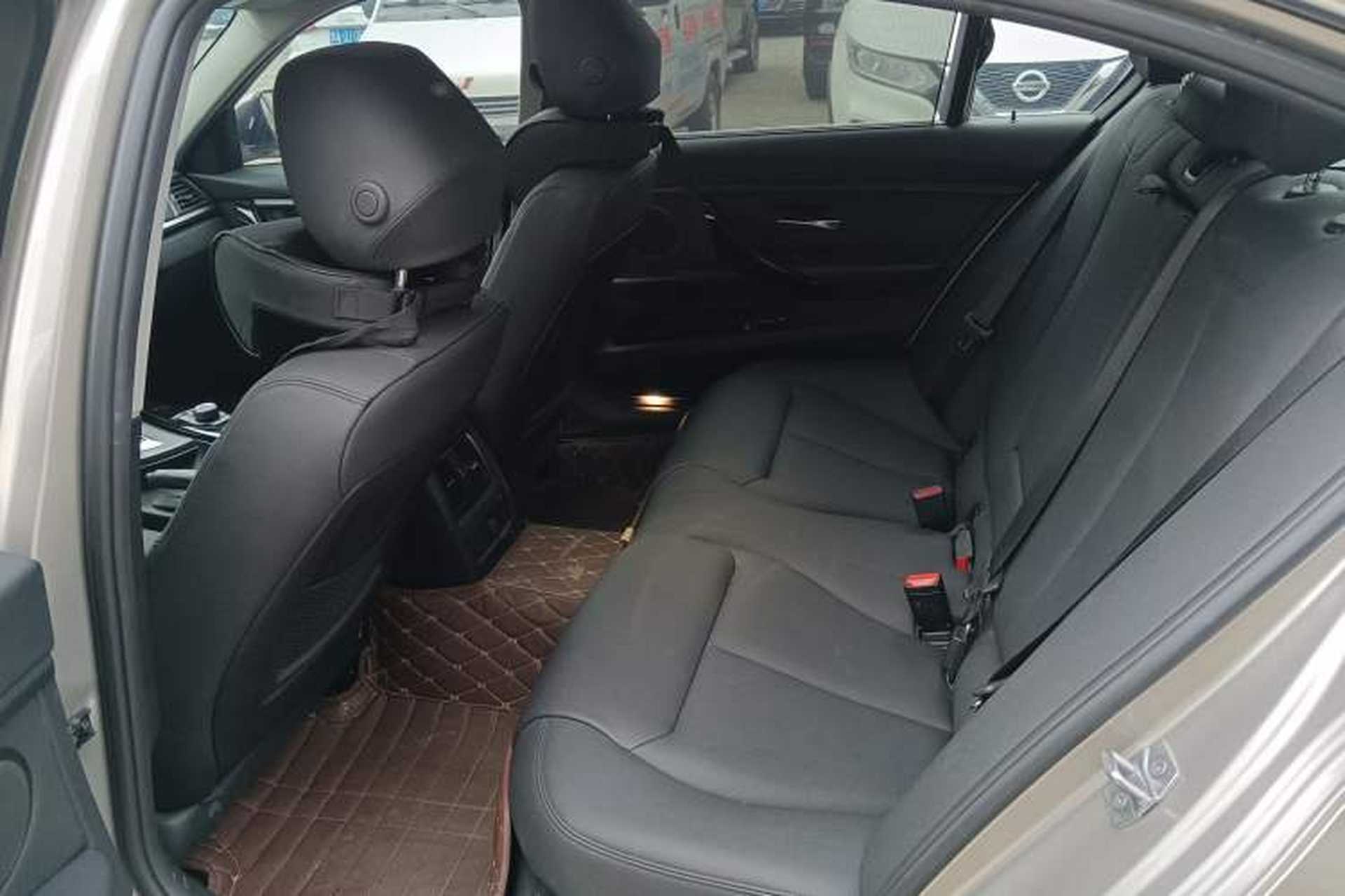 Used BMW 3 Series 2017 320Li xDrive Fashion Model Left Rear Seat