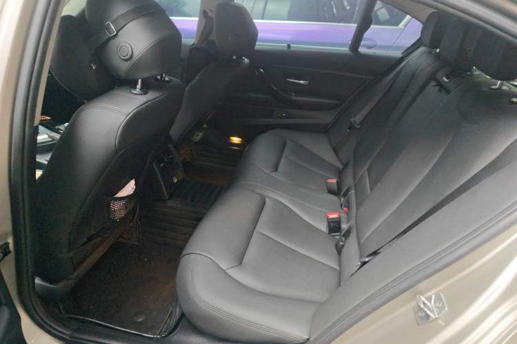 Used BMW 3 Series 2017 320Li Fashion Model Left Rear Seat