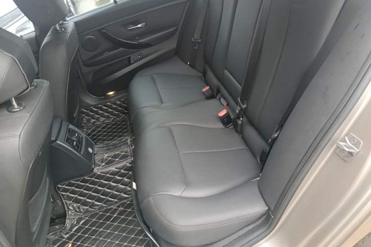 Used BMW 3 Series 2017 318Li Fashion Model Left Rear Seat