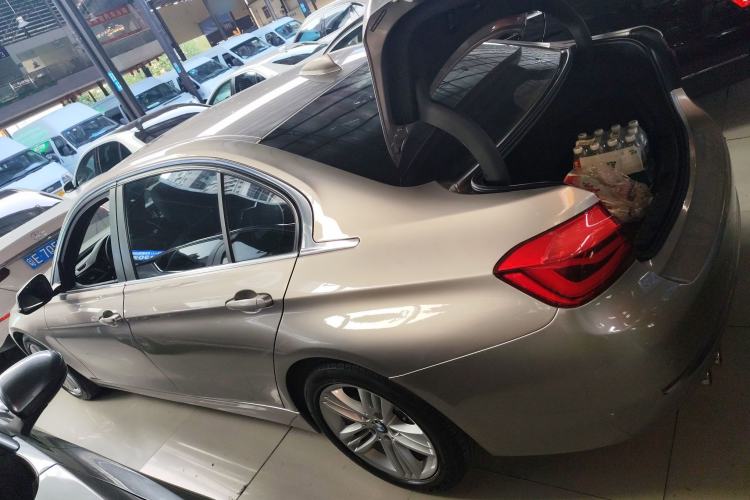 Used BMW 3 Series 2017 320Li Fashion Model Left Side
