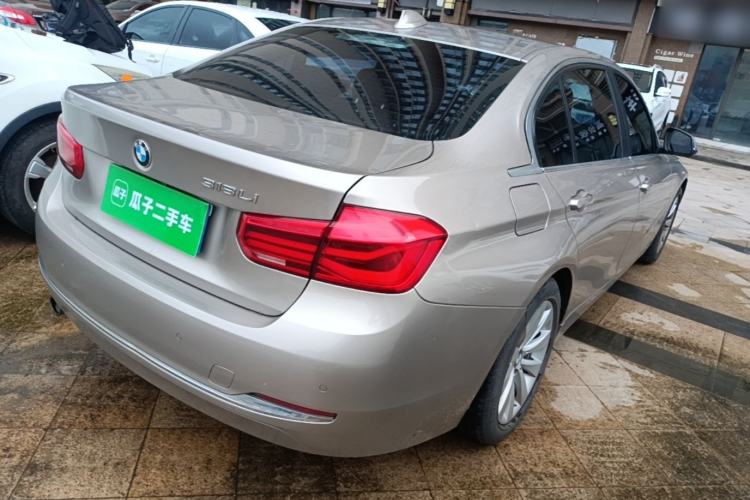 Used BMW 3 Series 2017 318Li Fashion Model Rear Right 45 Deg