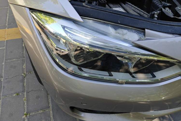Used BMW 3 Series 2017 320Li xDrive Fashion Model Right Front Headlight