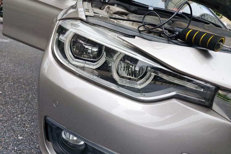 Used BMW 3 Series 2017 320Li Fashion Model Right Front Headlight