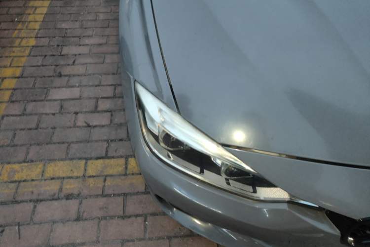 Used BMW 3 Series 2017 320Li Fashion Model Right Front Headlight
