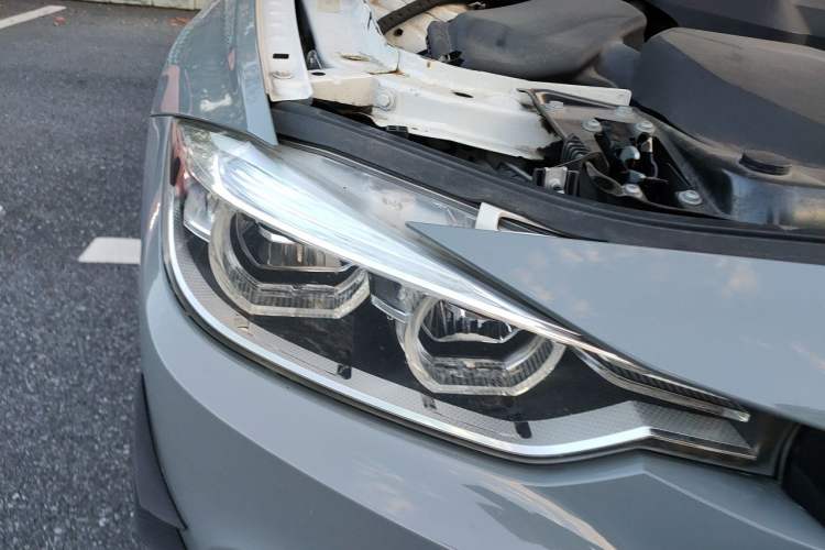 Used BMW 3 Series 2017 320i M Sport Right Front Headlight