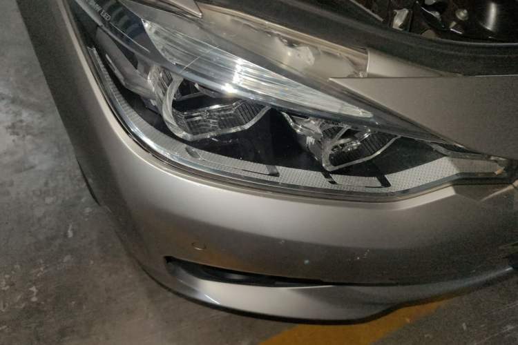 Used BMW 3 Series 2017 320Li Fashion Model Right Front Headlight