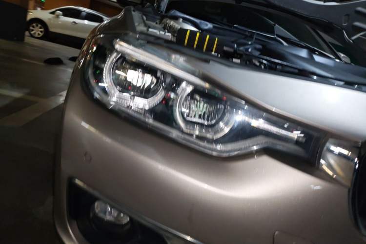 Used BMW 3 Series 2017 320Li Fashion Model Right Front Headlight