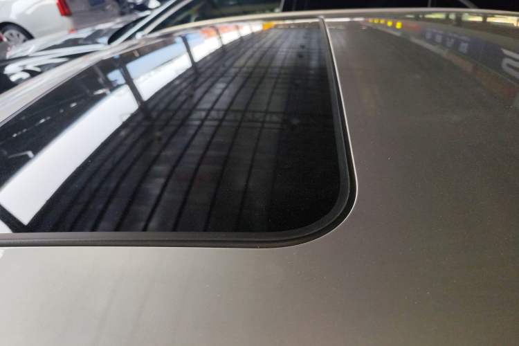 Used BMW 3 Series 2017 320Li Fashion Model Roof