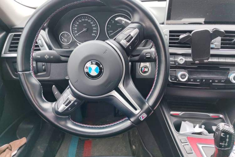 Used BMW 3 Series 2017 320Li Fashion Model Steering Wheel