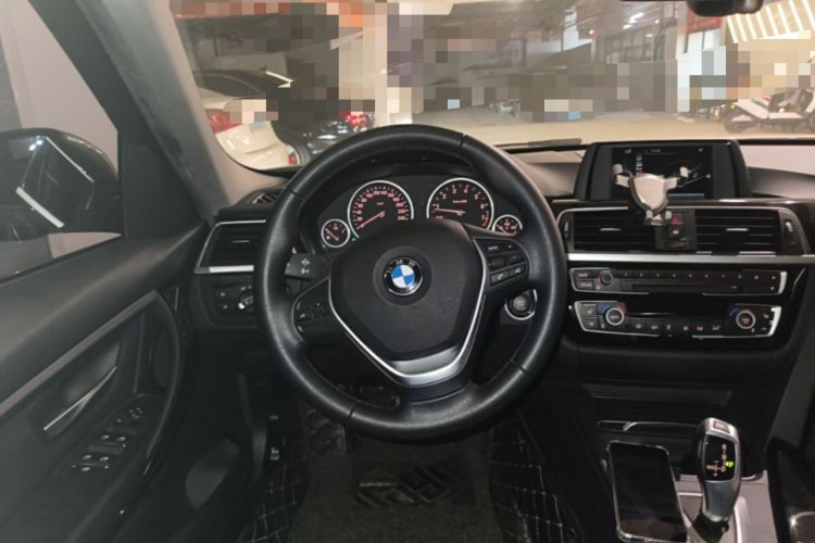 Used BMW 3 Series 2017 320Li Fashion Model Steering Wheel