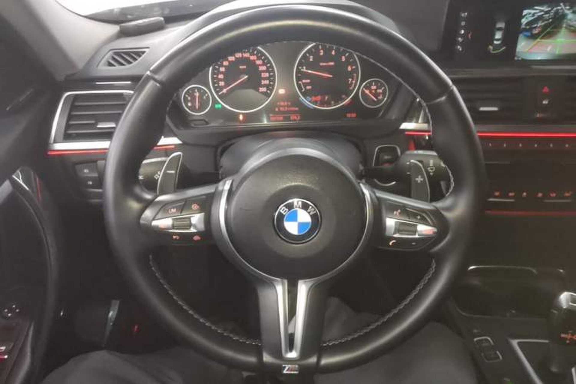 Used BMW 3 Series 2017 320Li Luxury Design Package Steering Wheel