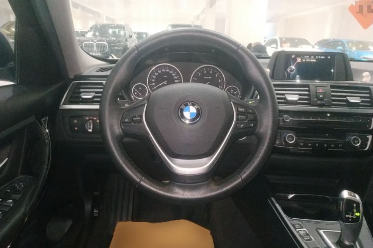 Used BMW 3 Series 2017 320Li Fashion Model Steering Wheel