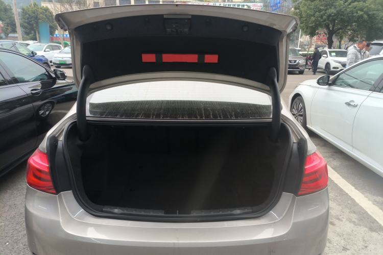 Used BMW 3 Series 2017 320Li Fashion Model Trunk