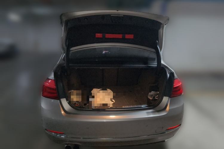 Used BMW 3 Series 2017 320Li Fashion Model Trunk