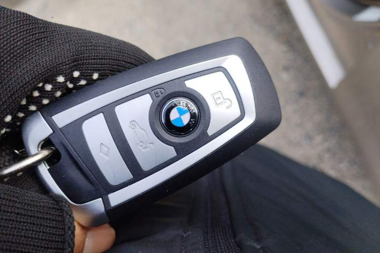 Used BMW 3 Series 2017 320Li xDrive Fashion Model Vehicle Key