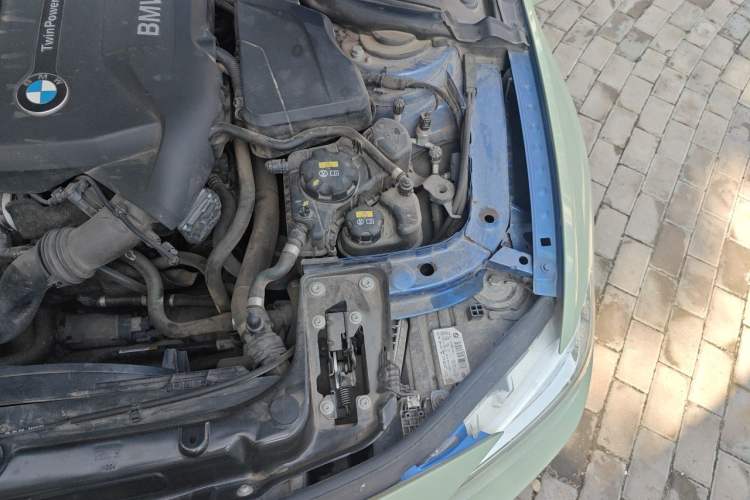 Used BMW 3 Series 2017 320i M Sport Engine Bay Left