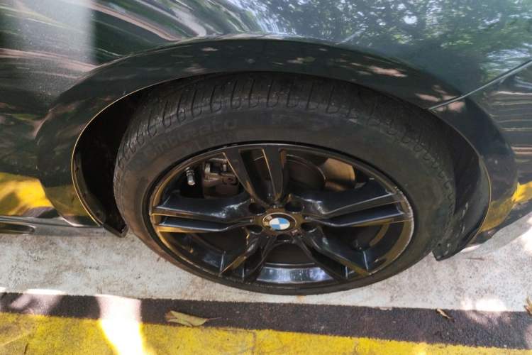 Used BMW 3 Series 2017 320i M Sport Right Front Wheel Hub