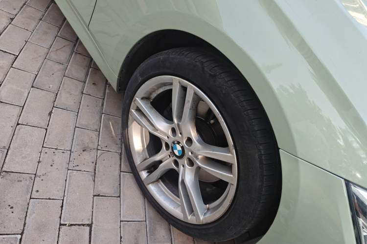 Used BMW 3 Series 2017 320i M Sport Right Front Wheel Hub