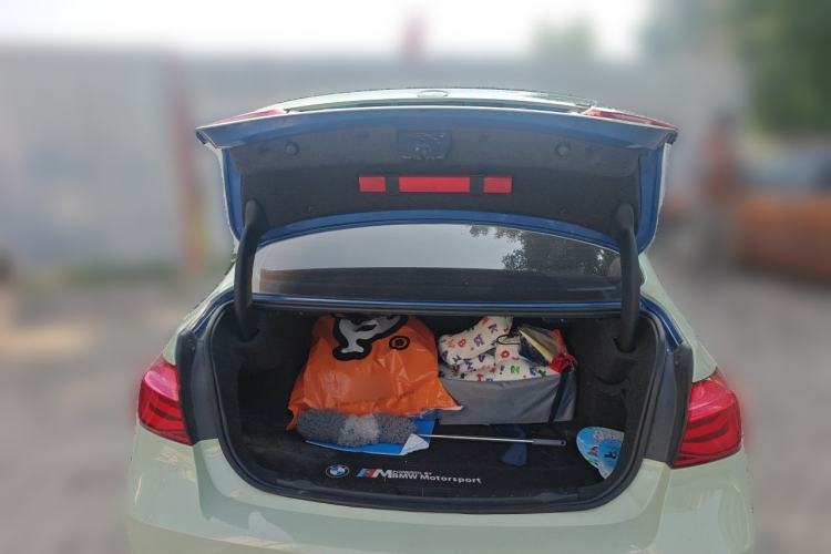 Used BMW 3 Series 2017 320i M Sport Trunk
