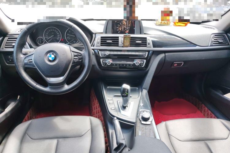 Used BMW 3 Series 2017 318Li Fashion Model Center Console