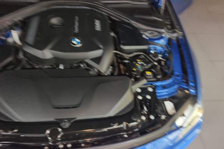 Used BMW 3 Series 2017 320Li M Sport Edition Engine Bay Left