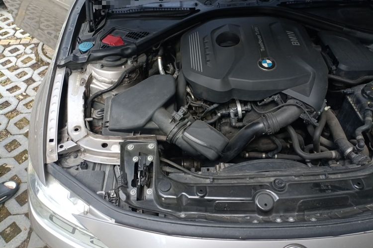 Used BMW 3 Series 2017 320Li Fashion Model Engine Bay Right