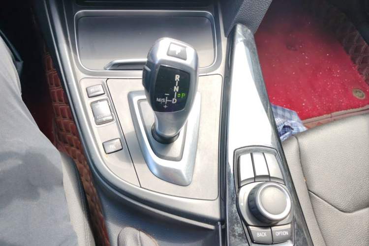 Used BMW 3 Series 2017 318Li Fashion Model Gear Lever