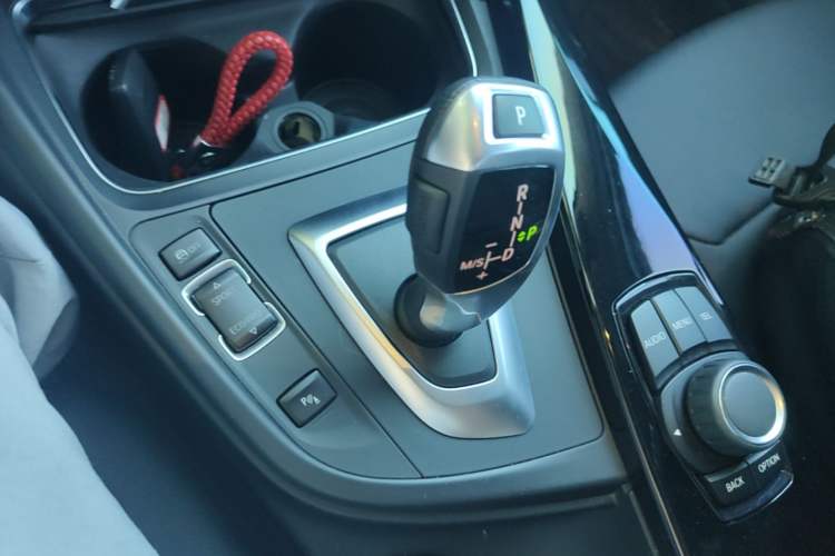 Used BMW 3 Series 2017 320Li Fashion Model Gear Lever