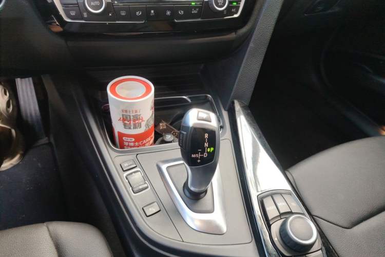 Used BMW 3 Series 2017 320Li Fashion Model Gear Lever