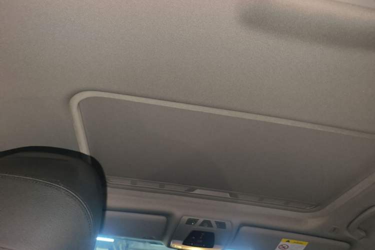 Used BMW 3 Series 2017 320Li M Sport Edition Headliner