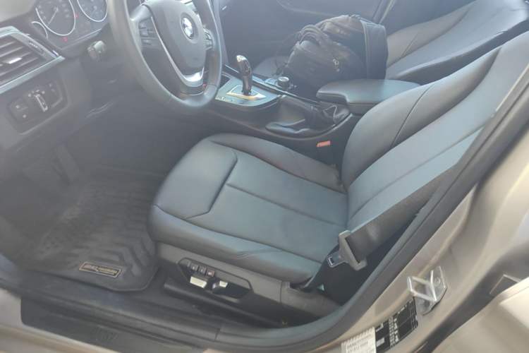 Used BMW 3 Series 2017 320Li Fashion Model Left Front Seat