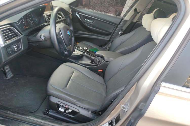 Used BMW 3 Series 2017 320Li Fashion Model Left Front Seat