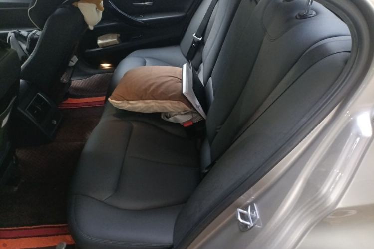 Used BMW 3 Series 2017 320Li Fashion Model Left Rear Seat
