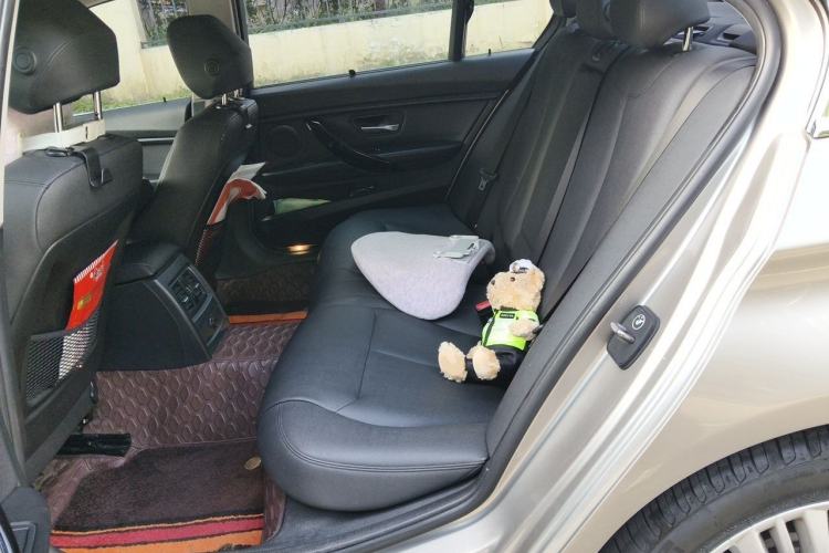 Used BMW 3 Series 2017 320Li Fashion Model Left Rear Seat