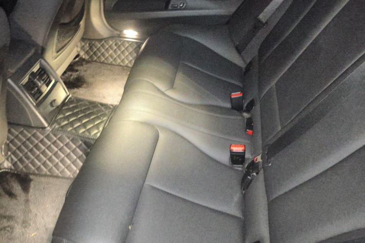 Used BMW 3 Series 2017 320Li M Sport Edition Left Rear Seat