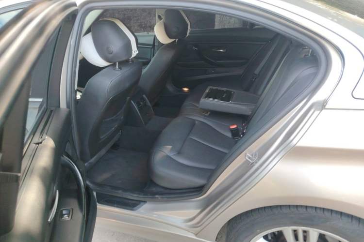 Used BMW 3 Series 2017 320Li Fashion Model Left Rear Seat
