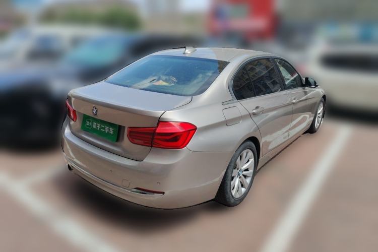Used BMW 3 Series 2017 318Li Fashion Model Rear Right 45 Deg