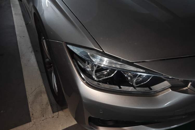 Used BMW 3 Series 2017 320Li Fashion Model Right Front Headlight