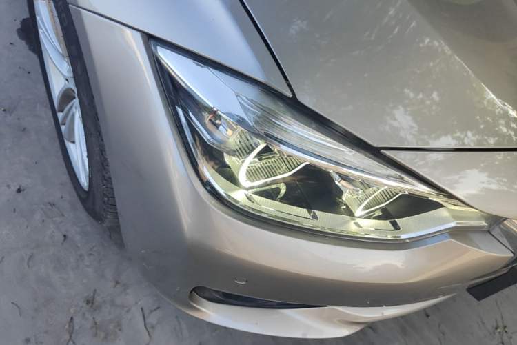 Used BMW 3 Series 2017 320Li Fashion Model Right Front Headlight