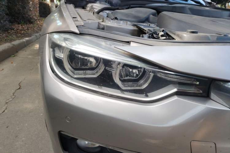 Used BMW 3 Series 2017 320Li Fashion Model Right Front Headlight