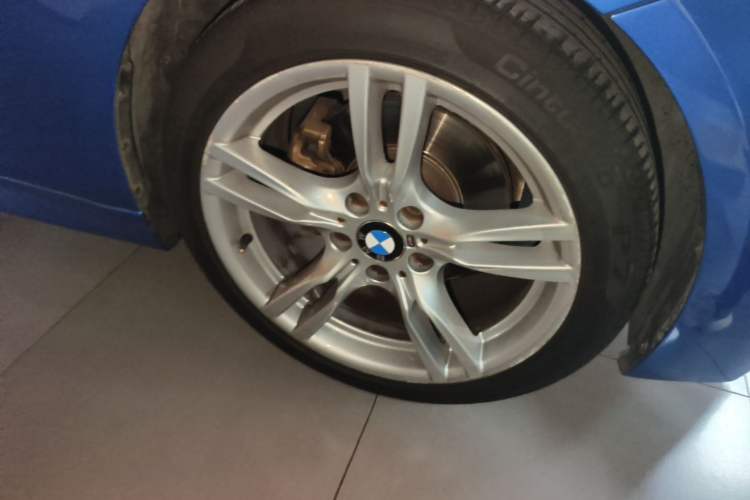 Used BMW 3 Series 2017 320Li M Sport Edition Right Front Wheel Hub