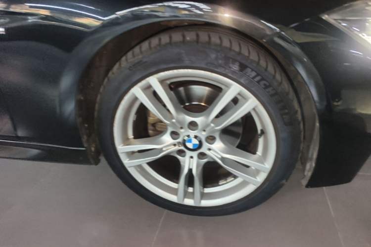 Used BMW 3 Series 2017 320Li M Sport Edition Right Front Wheel Hub