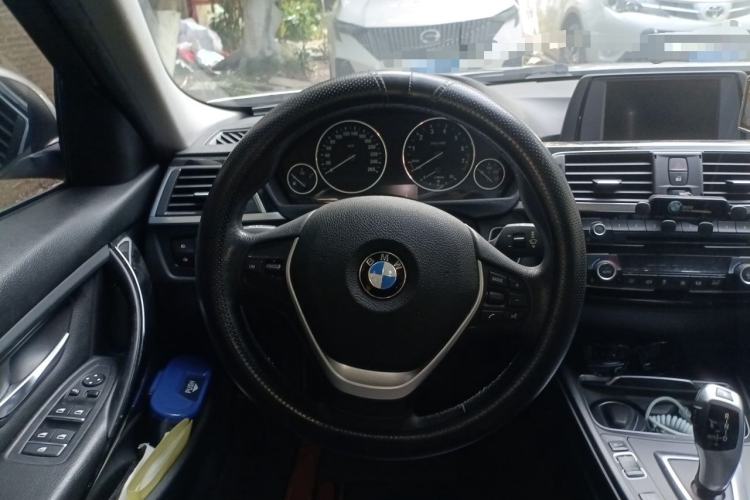 Used BMW 3 Series 2017 320Li Fashion Model Steering Wheel