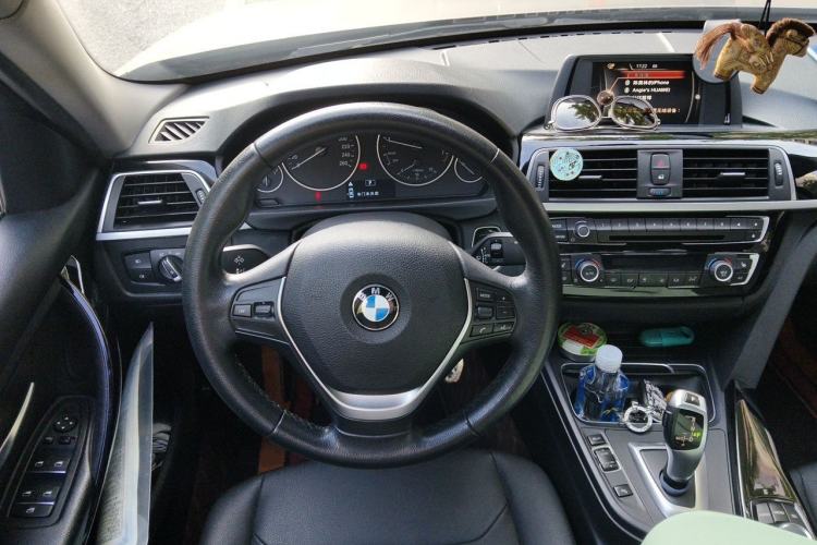 Used BMW 3 Series 2017 320Li Fashion Model Steering Wheel