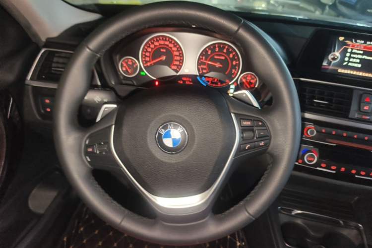 Used BMW 3 Series 2017 320Li M Sport Edition Steering Wheel