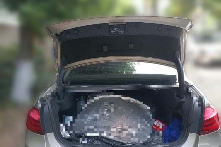 Used BMW 3 Series 2017 320Li Fashion Model Trunk