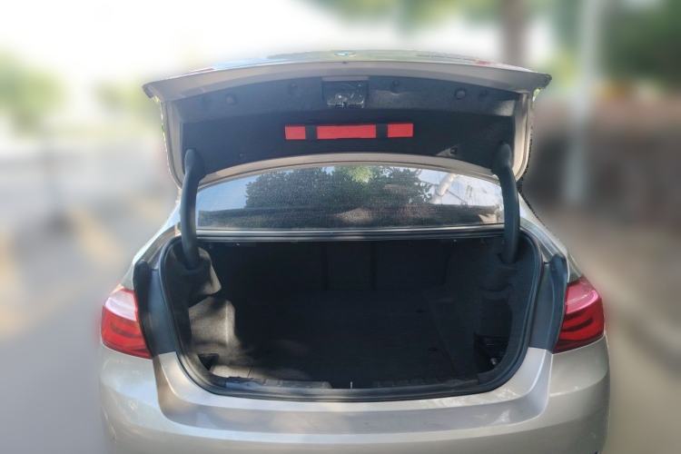 Used BMW 3 Series 2017 320Li Fashion Model Trunk